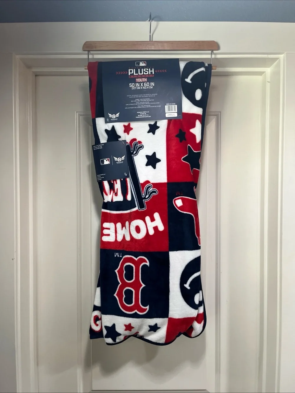 Boston Red Sox Super Soft Plush Blanket Youth 50 X 60 Throw Fleece New SEALED